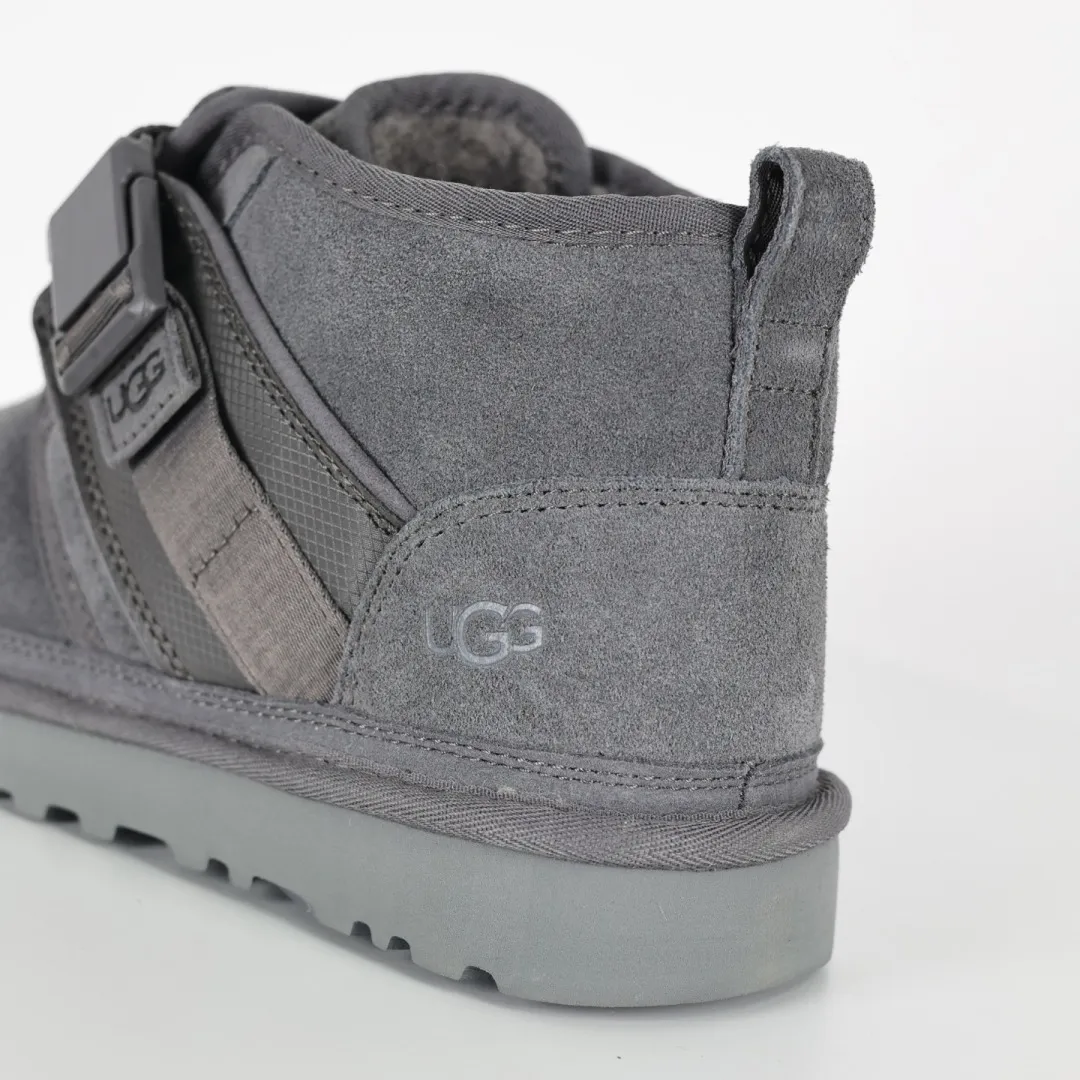 Copywriting price 💰660 Core recommendation Good price Platform foreign trade exclusive UGG Neumel Snapback men's snow boots 1118570 Foreign trade platform Z-exclusive high-end retail quality Produced by ten-year-old brand shoemaking foundry production line Pay attention to every detail Longfeng A-grade genuine sheep fur integrated Made in full compliance with the ZP process Size: 39 40 41 42 43 44